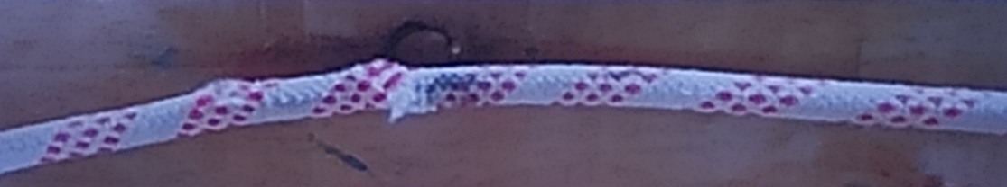 繩皮滑動的表現 繩皮滑動的表現